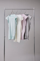 SEAMLESS DEFORMED KNIT VEST/RIB