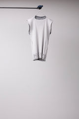 SEAMLESS DEFORMED KNIT VEST/RIB