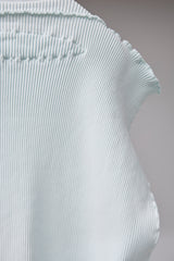 SEAMLESS DEFORMED KNIT VEST/RIB