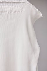 SEAMLESS DEFORMED KNIT VEST/RIB