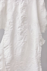 SEAMLESS DEFORMED THIN KNIT/COMPLEX