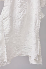 SEAMLESS DEFORMED THIN KNIT/COMPLEX