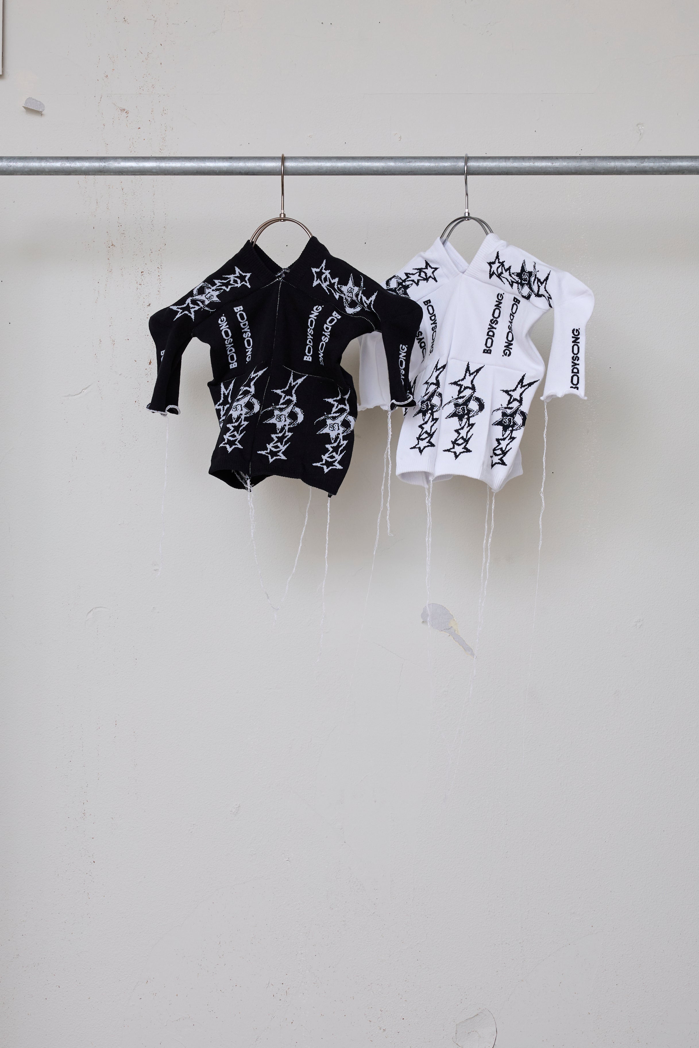 RECONSTRUCTED SOCKS! KNIT TOP – BODYSONG. ONLINE STORE