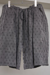 RELAXED SEAMLESS SHORTS