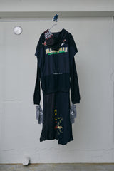 GLOVE-TROTTING RECONSTRUCTED DRESS