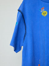 IDM STICKER PRINT BLANKET STITCH TEE