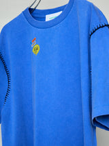 IDM STICKER PRINT BLANKET STITCH TEE