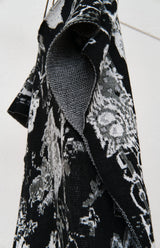 Doodlesweater MONOTONE