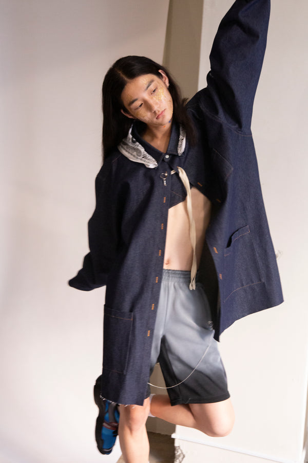 OVERSIZED DENIM SH/DETACHABLE BANDANA