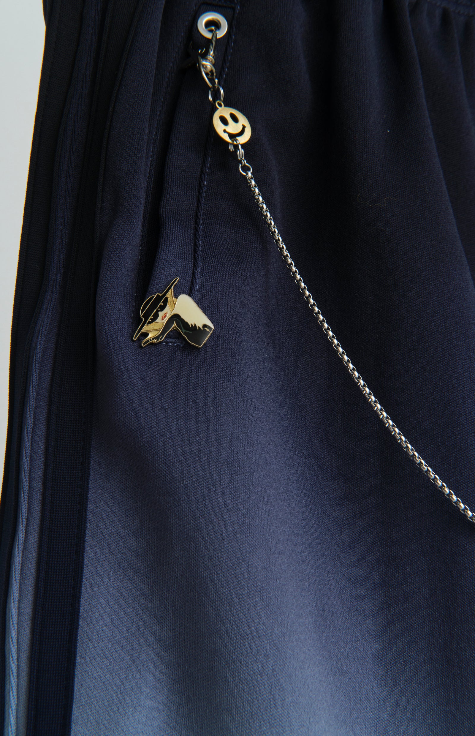 TRACKSHORTSGRADATION – BODYSONG. ONLINE STORE