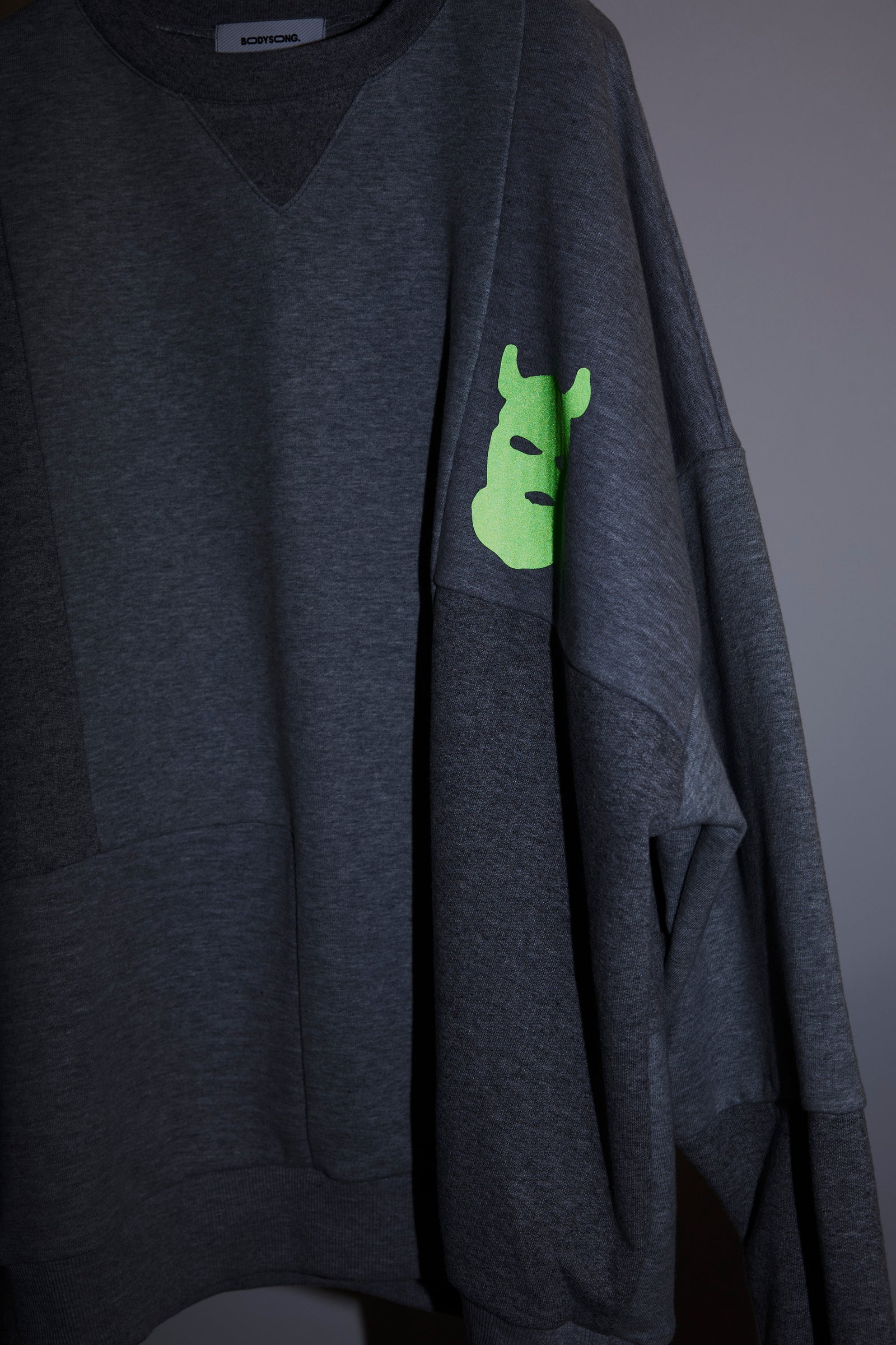 REMODEL EXCESS STOCK SWEATSH – BODYSONG. ONLINE STORE