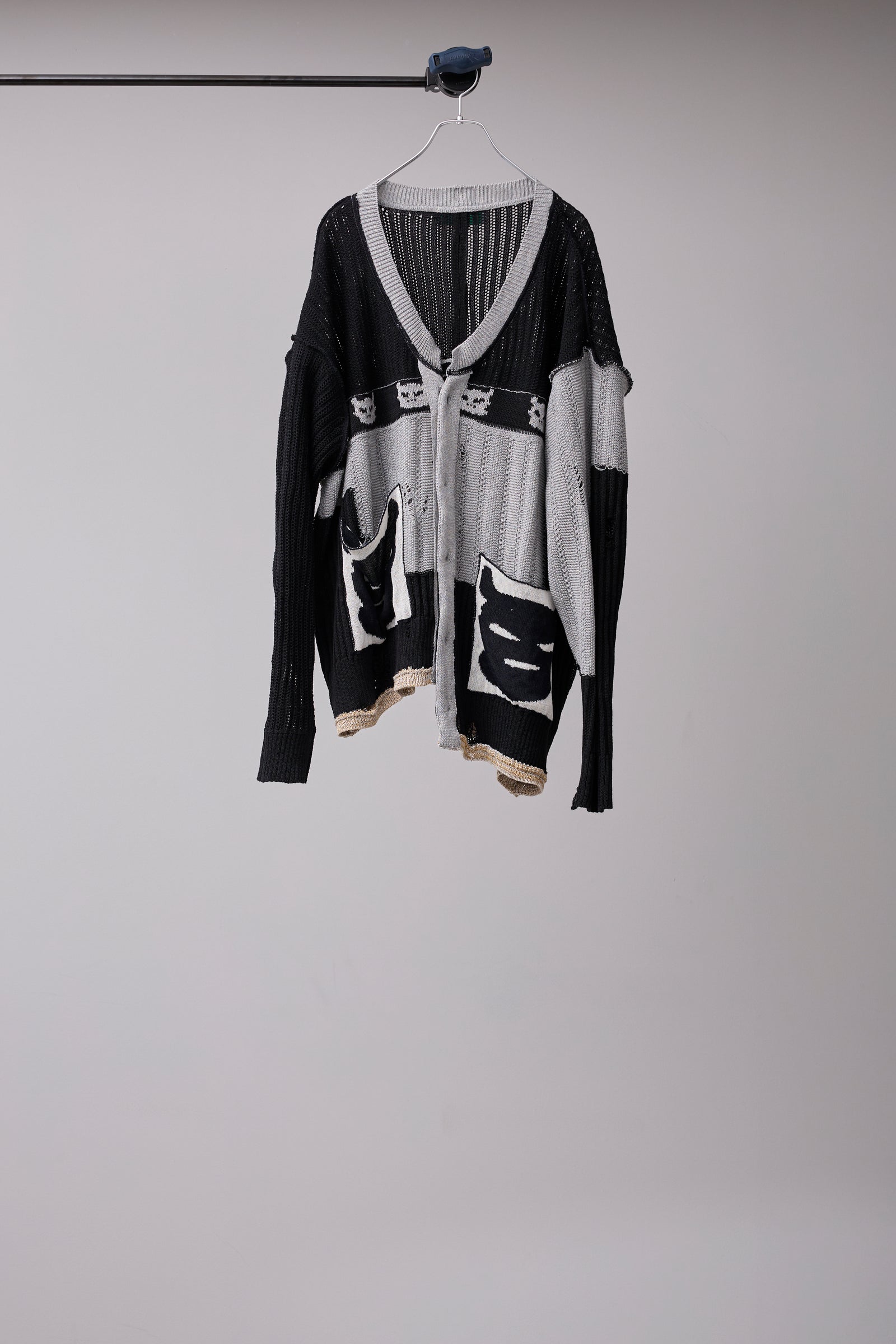 REVERSIBLE DISTRESSED SUMMER KNIT CARDIGAN/CHARACTER/ATOZ 