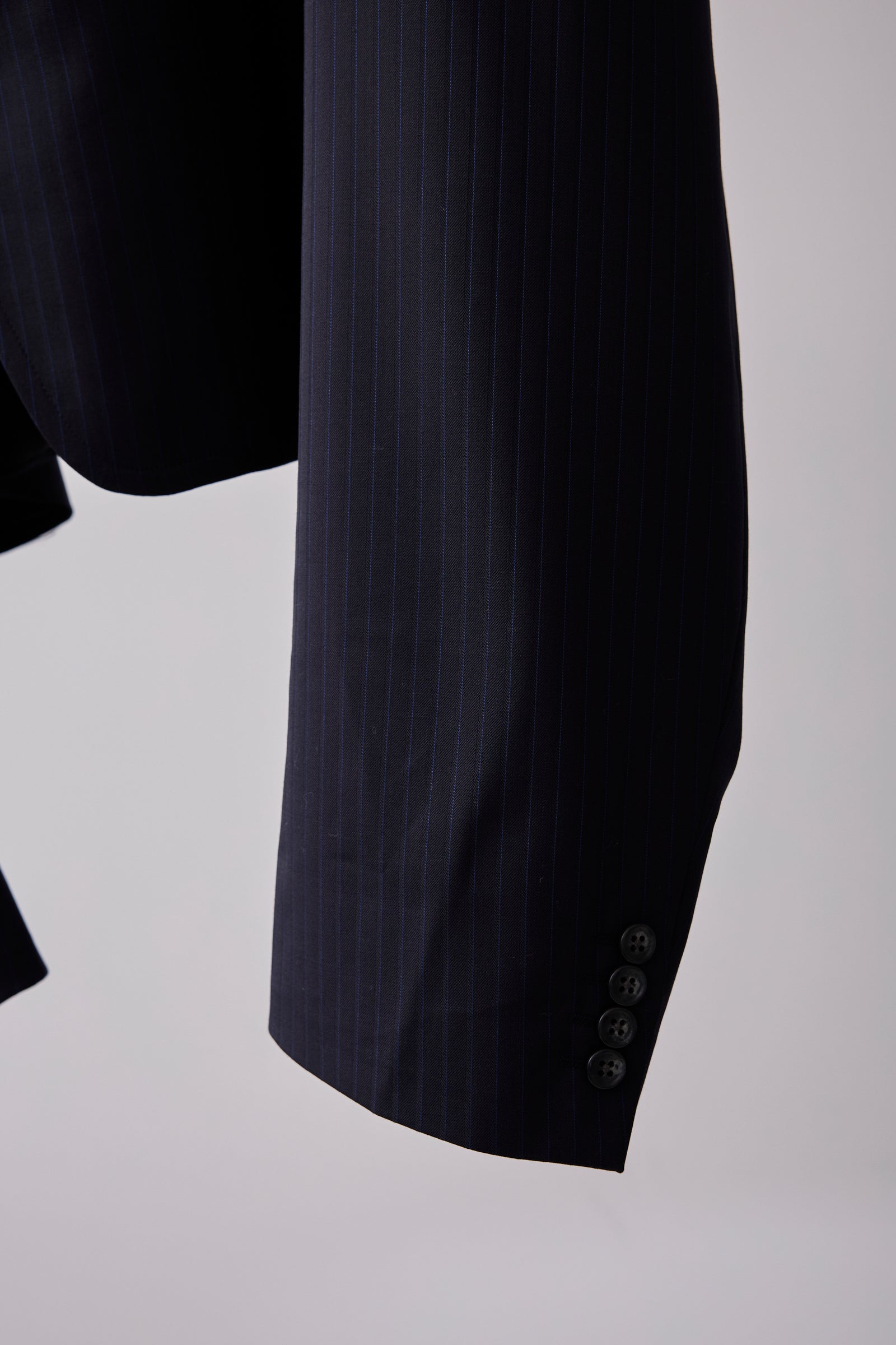 ITALIAN-MADE LUXURY FABRIC CROPPED JACKET – BODYSONG. ONLINE STORE