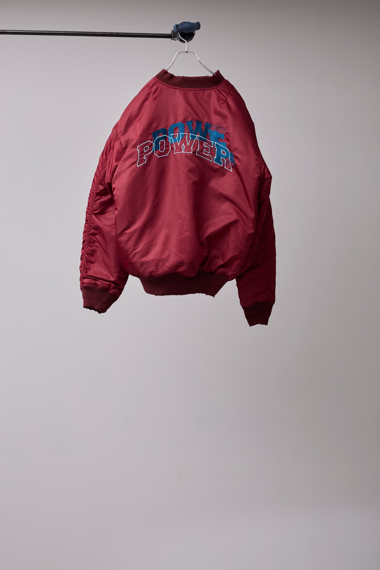 GLITCH EMBROIDERY DAMAGE MA1/DRUKQS – BODYSONG. ONLINE STORE