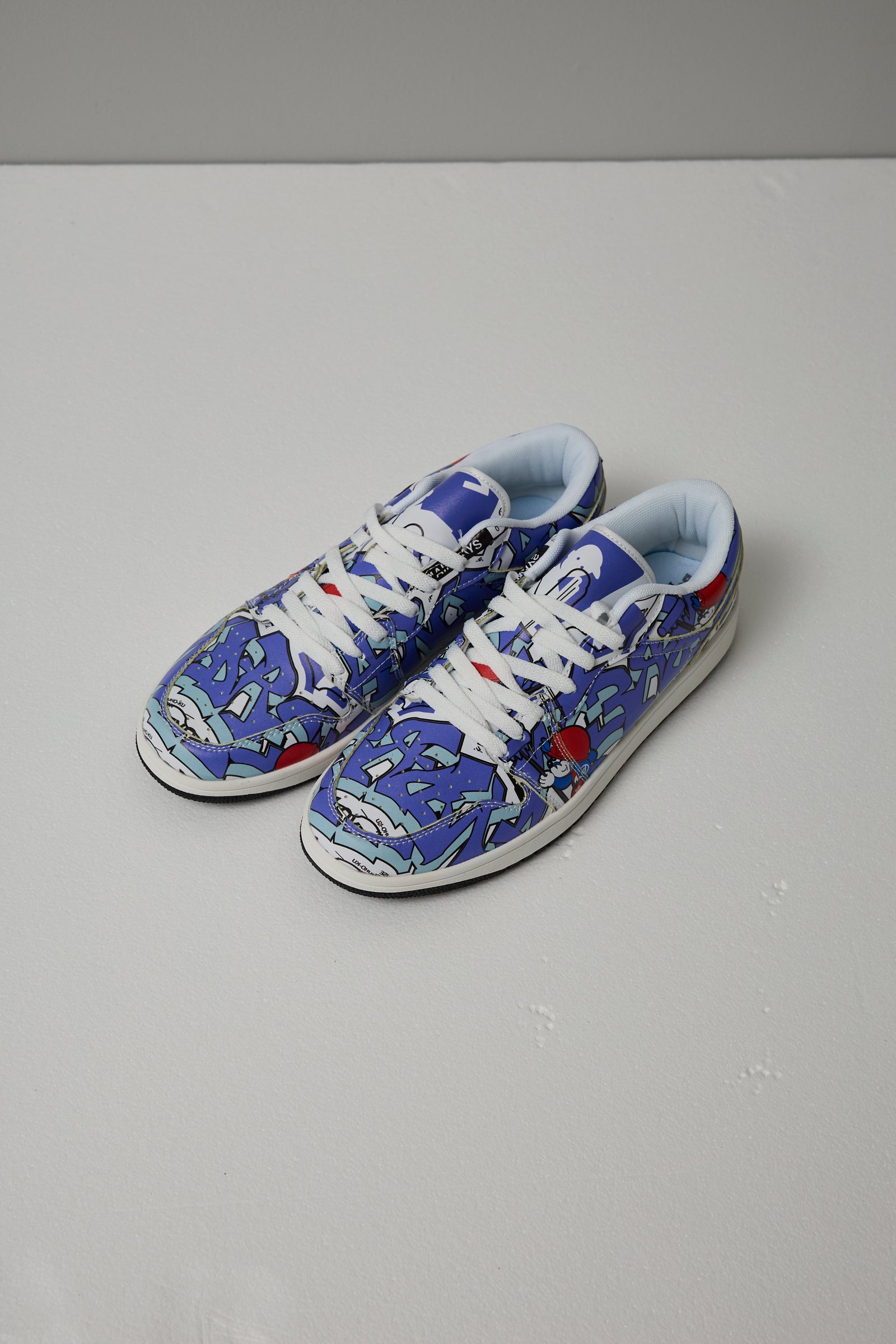 GRAFFITI CLASSIC SNEAKERS – BODYSONG. ONLINE STORE