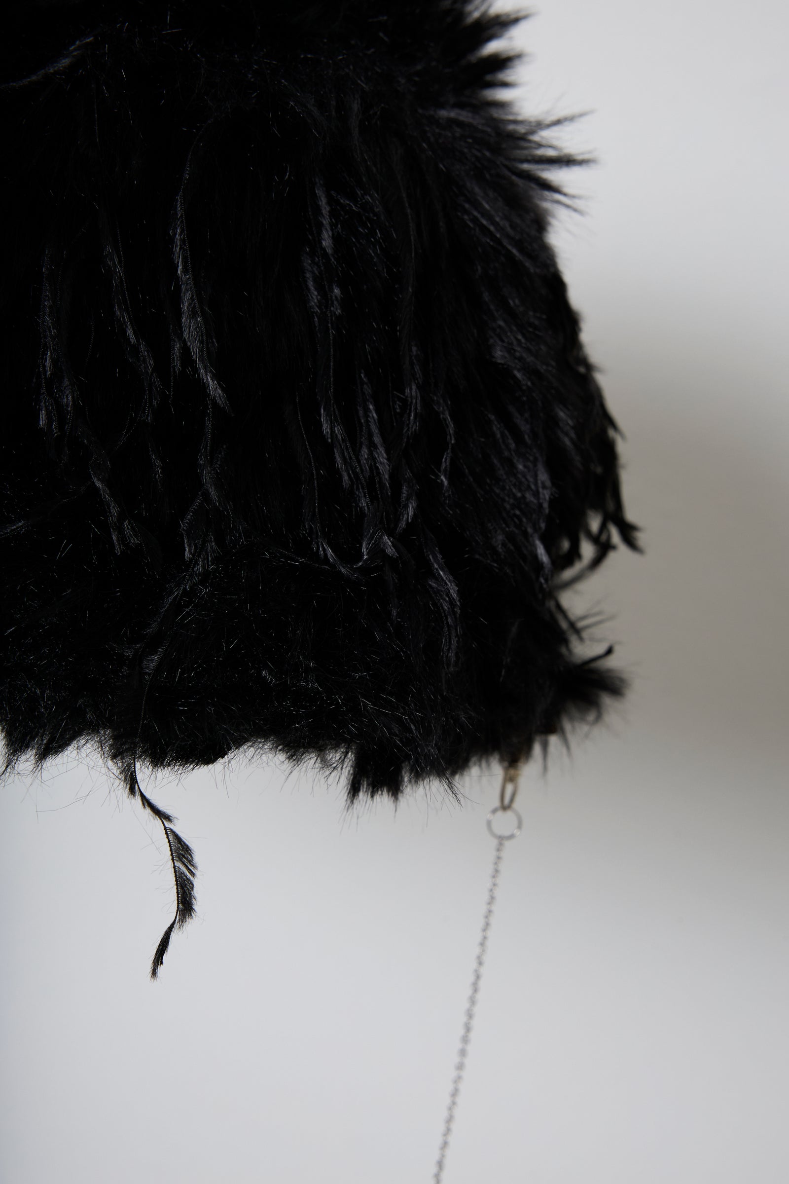 WIG-LIKE HAT – BODYSONG. ONLINE STORE