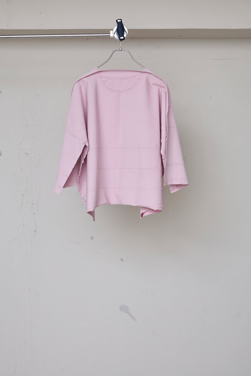 THE FREE-CUT SEAMLESS KNIT