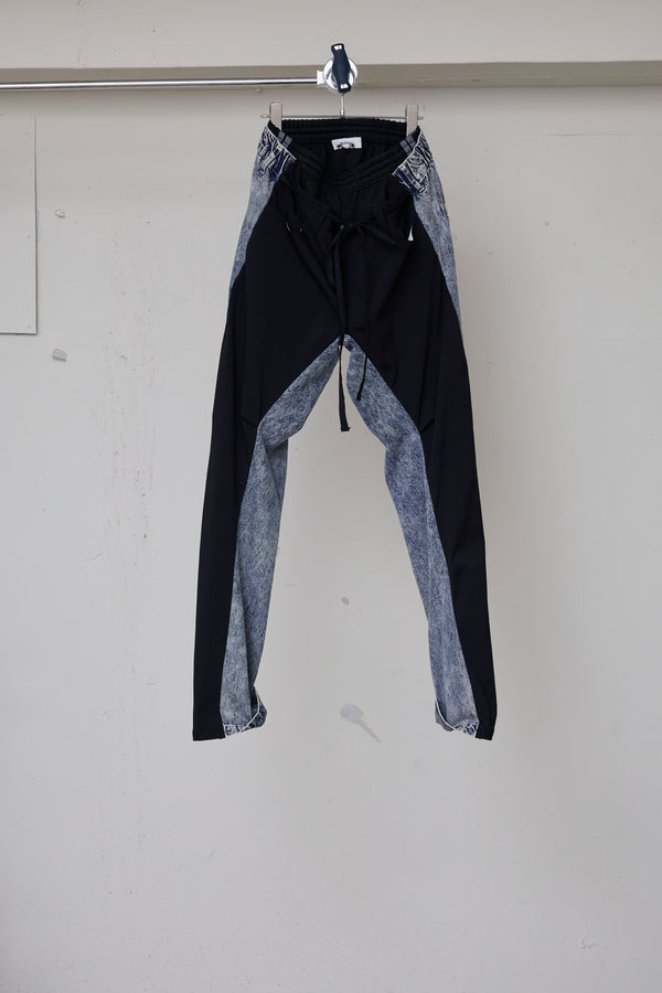 FLARE/WIDE DENIM + TS