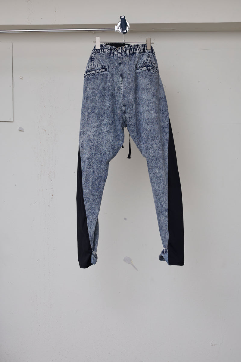 FLARE/WIDE DENIM + TS