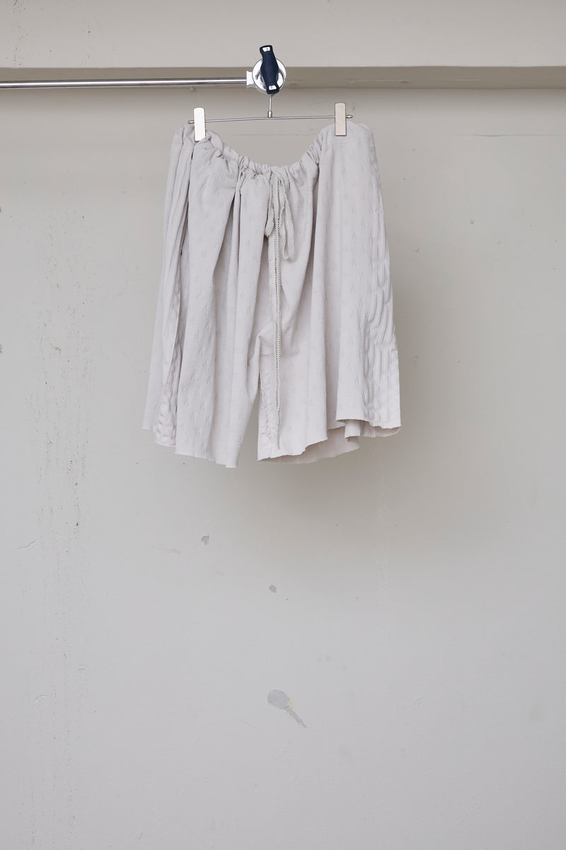 RELAXED SEAMLESS SHORTS