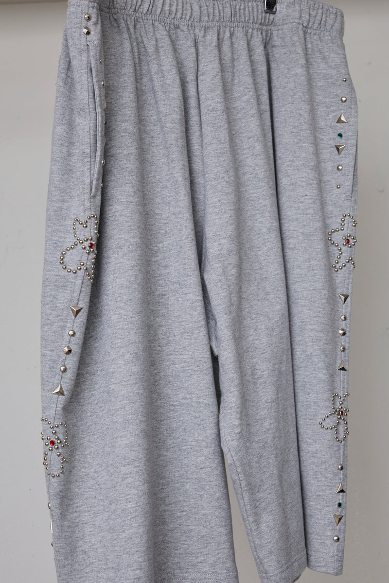 EMBELLISHED FLORAL JOGGER SHORTS