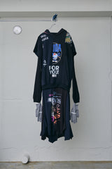 GLOVE-TROTTING RECONSTRUCTED DRESS