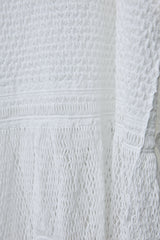 FOLD-OR-STRETCH FLOWER KNIT