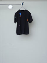 IDM STICKER PRINT BLANKET STITCH TEE