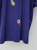 IDM STICKER PRINT BLANKET STITCH TEE