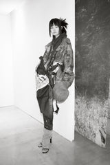 OVERSIZED DENIM SH/DETACHABLE BANDANA