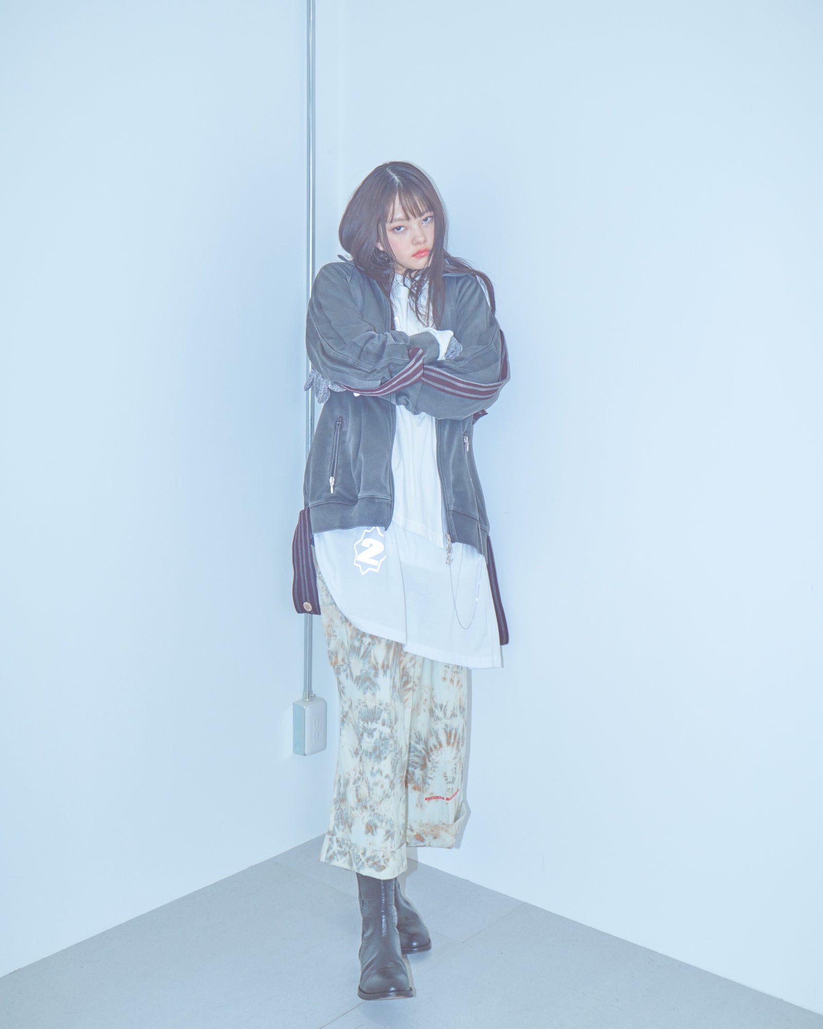 PIGMENT-DYED DISTRESSED TRACK JACKET – BODYSONG. ONLINE STORE