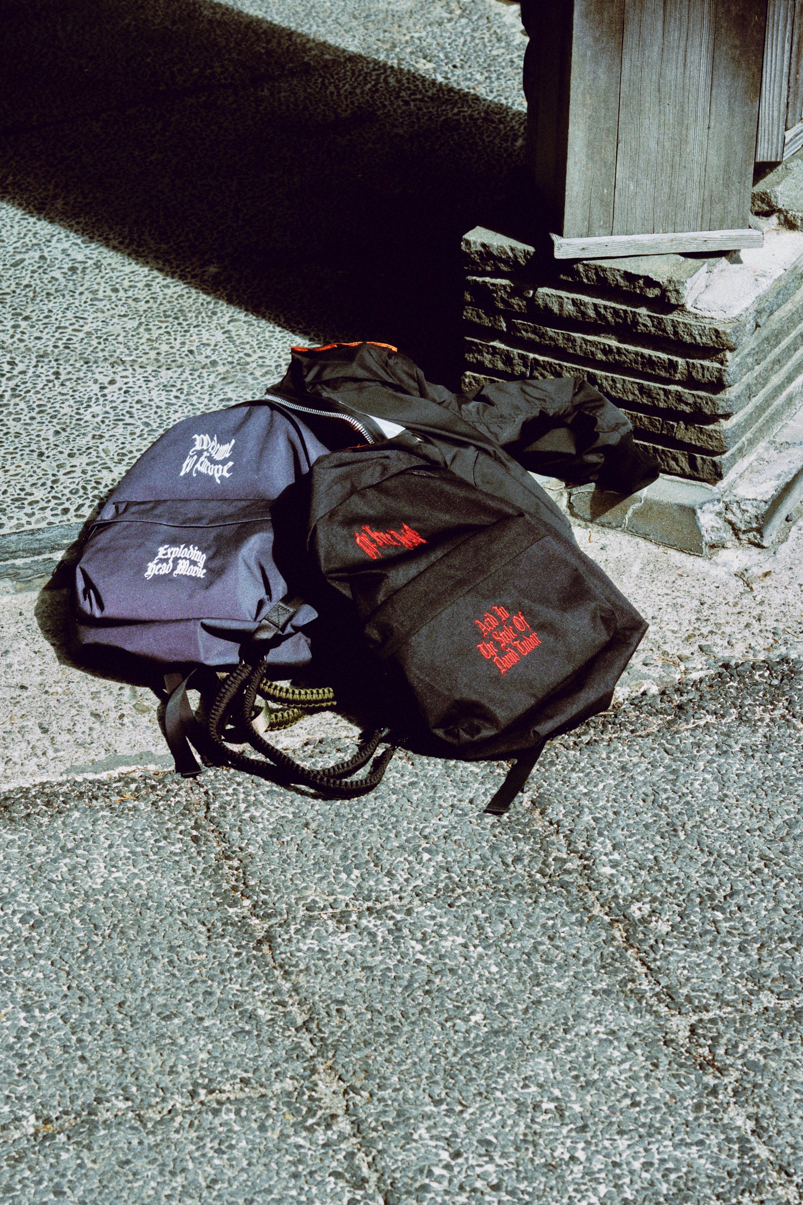 BODYSONG. / BAG! - WHITE – COFFIN