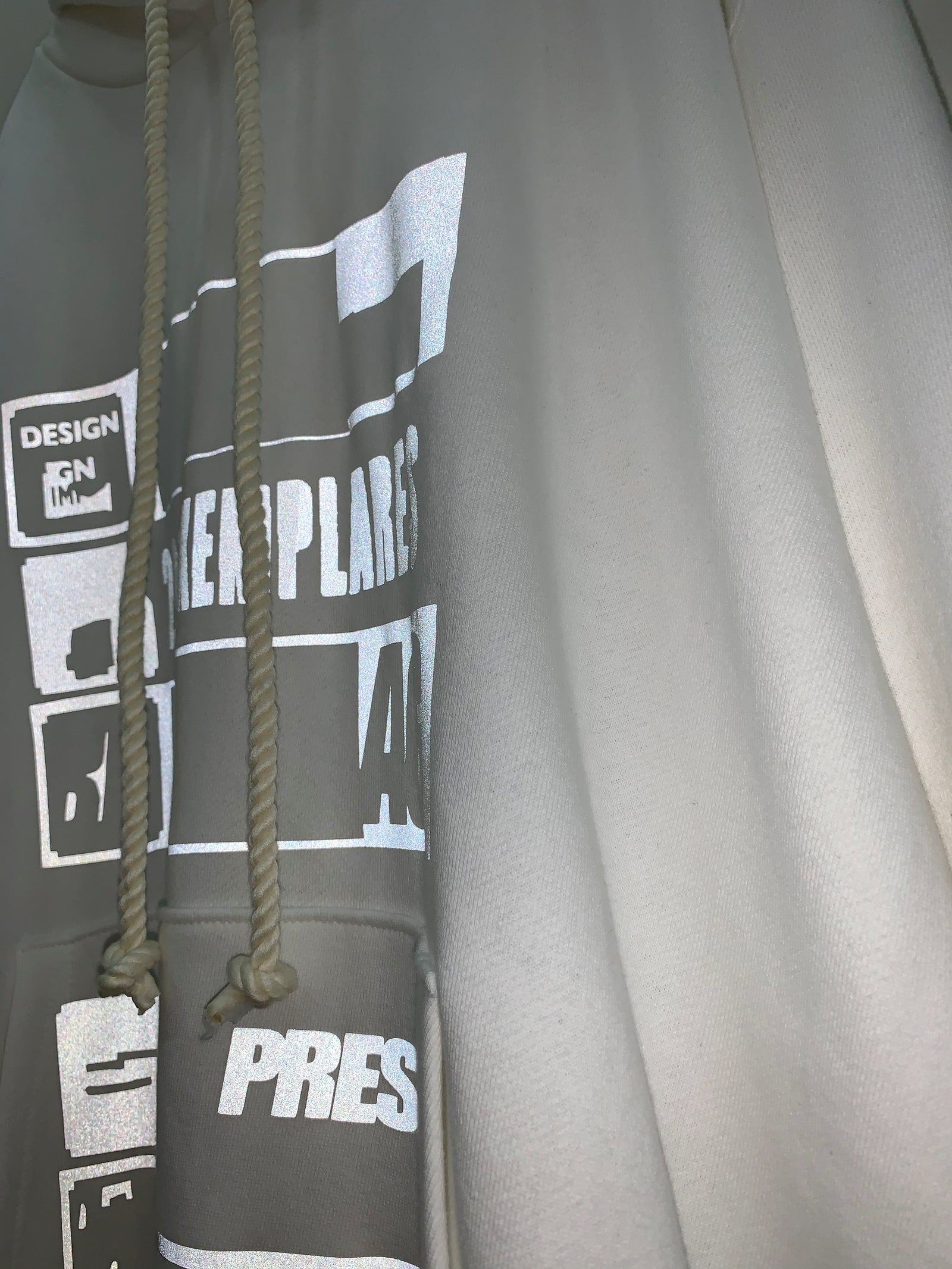 HOODIE/PRESS – BODYSONG. ONLINE STORE