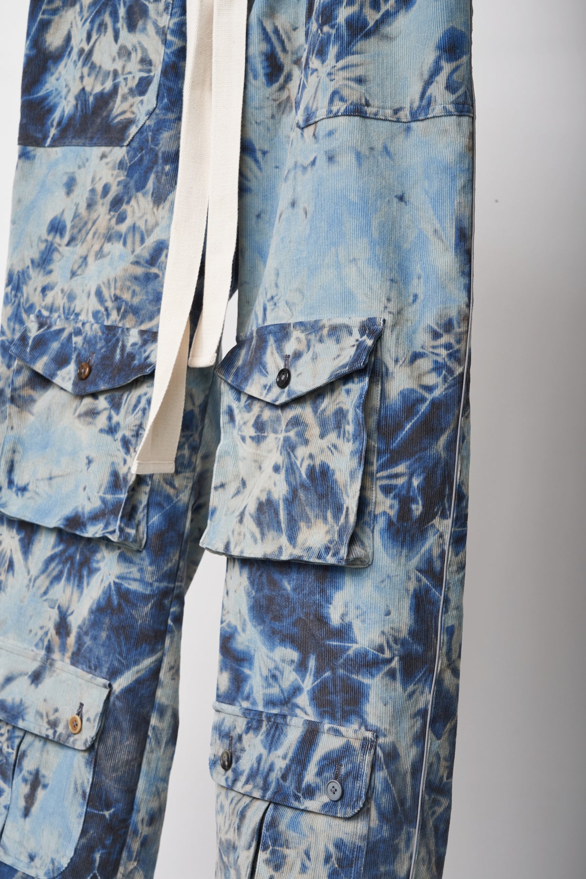 Trousers & Shorts – BODYSONG. ONLINE STORE