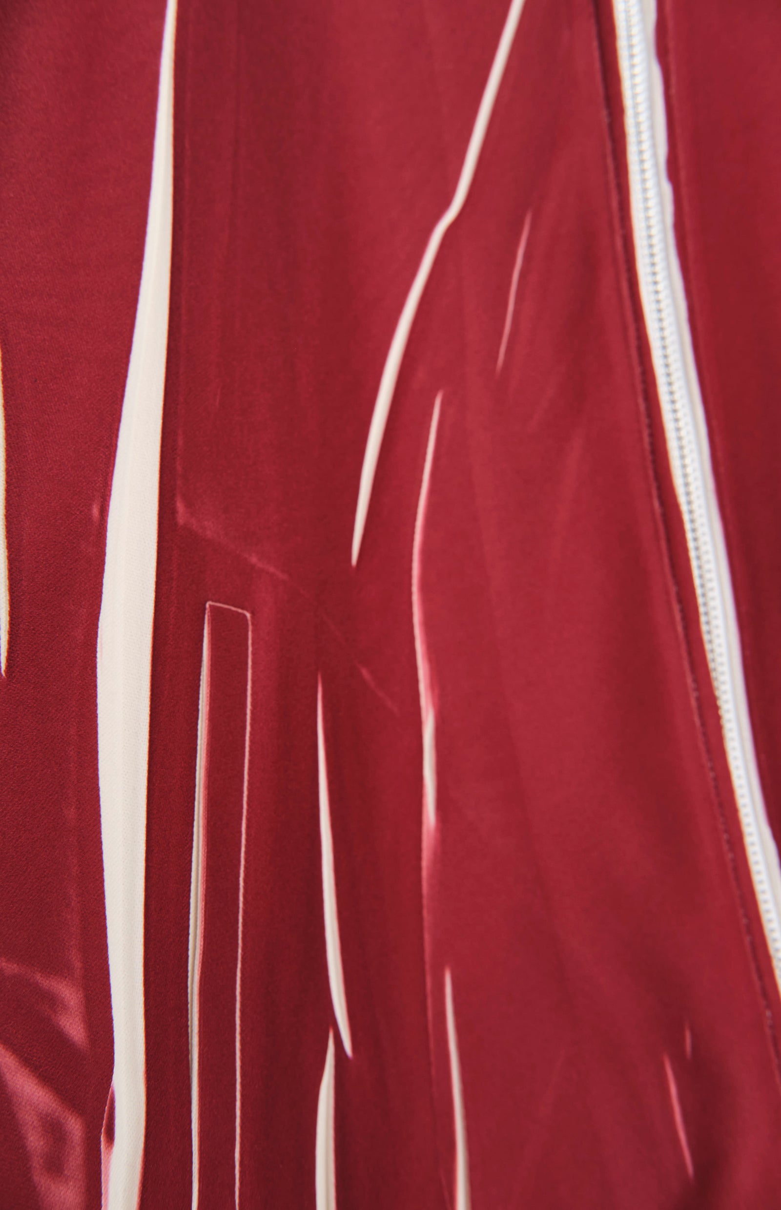 bodysong. flatpressprintトラックジャケット　赤 h5512_600x600_crop_center.jpg?