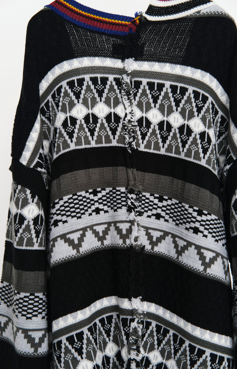 Twistedsweater		MONOTONE