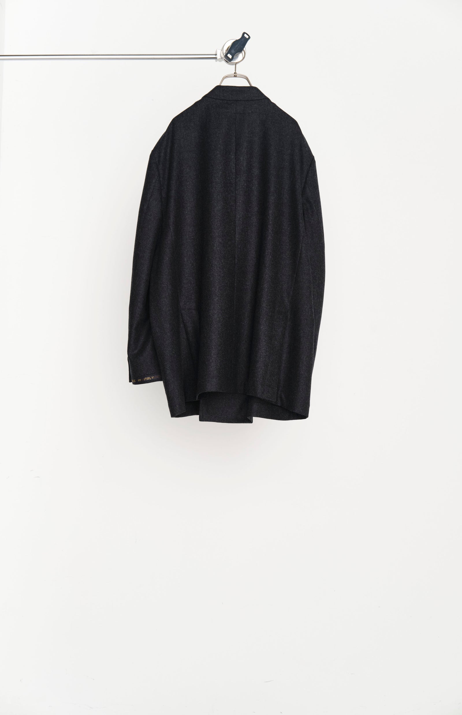 BS229403-CHARCOAL-4_1600x.jpg?