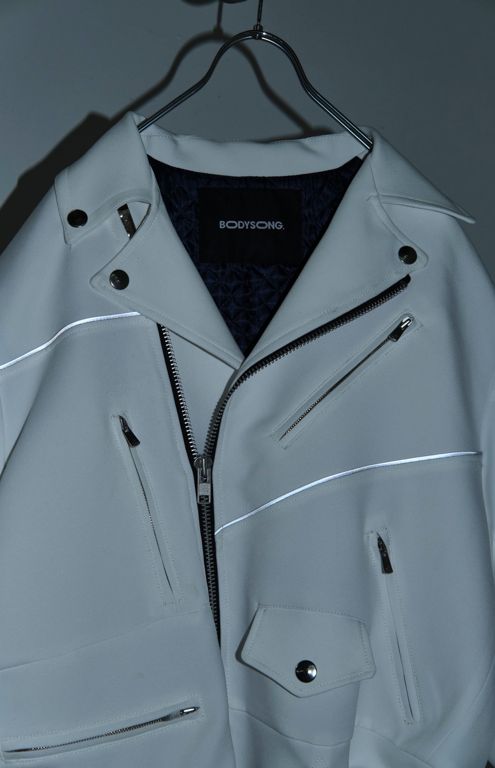 TMFPRJ WHITE – ONLINE STORE