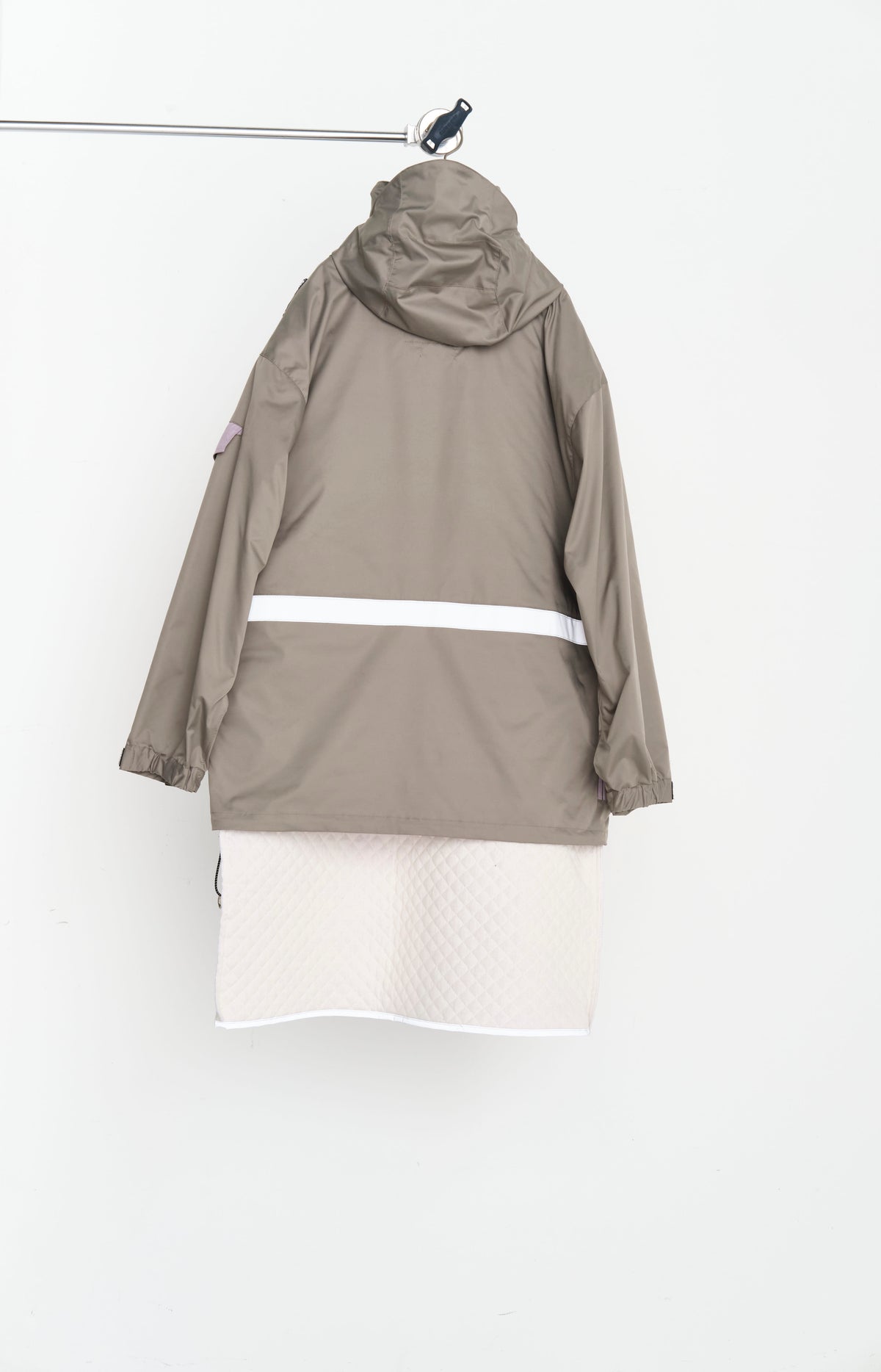 ジャケット・アウター BODYSONG. ATELIER STAFF CORT white Outerwear & Coats – BODYSONG. ONLINE STORE