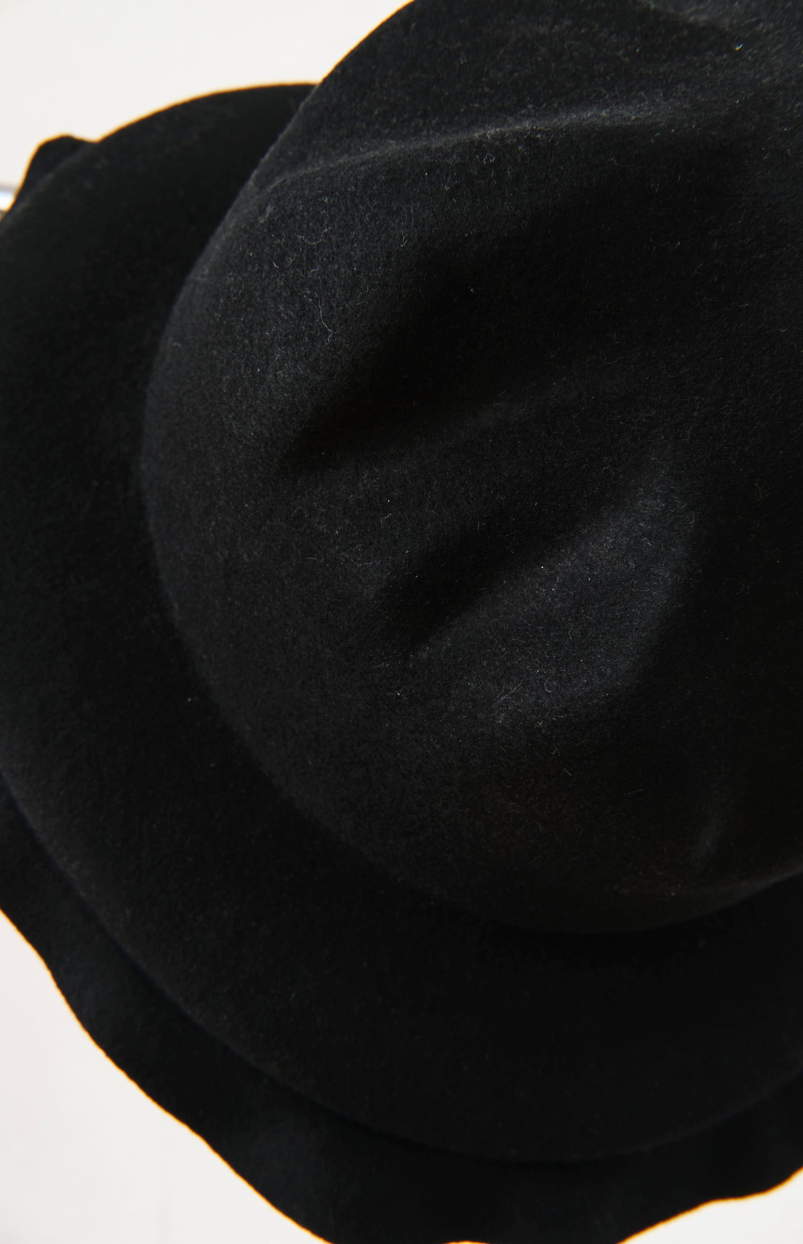 MFAMOUS BLACK – BODYSONG. ONLINE STORE