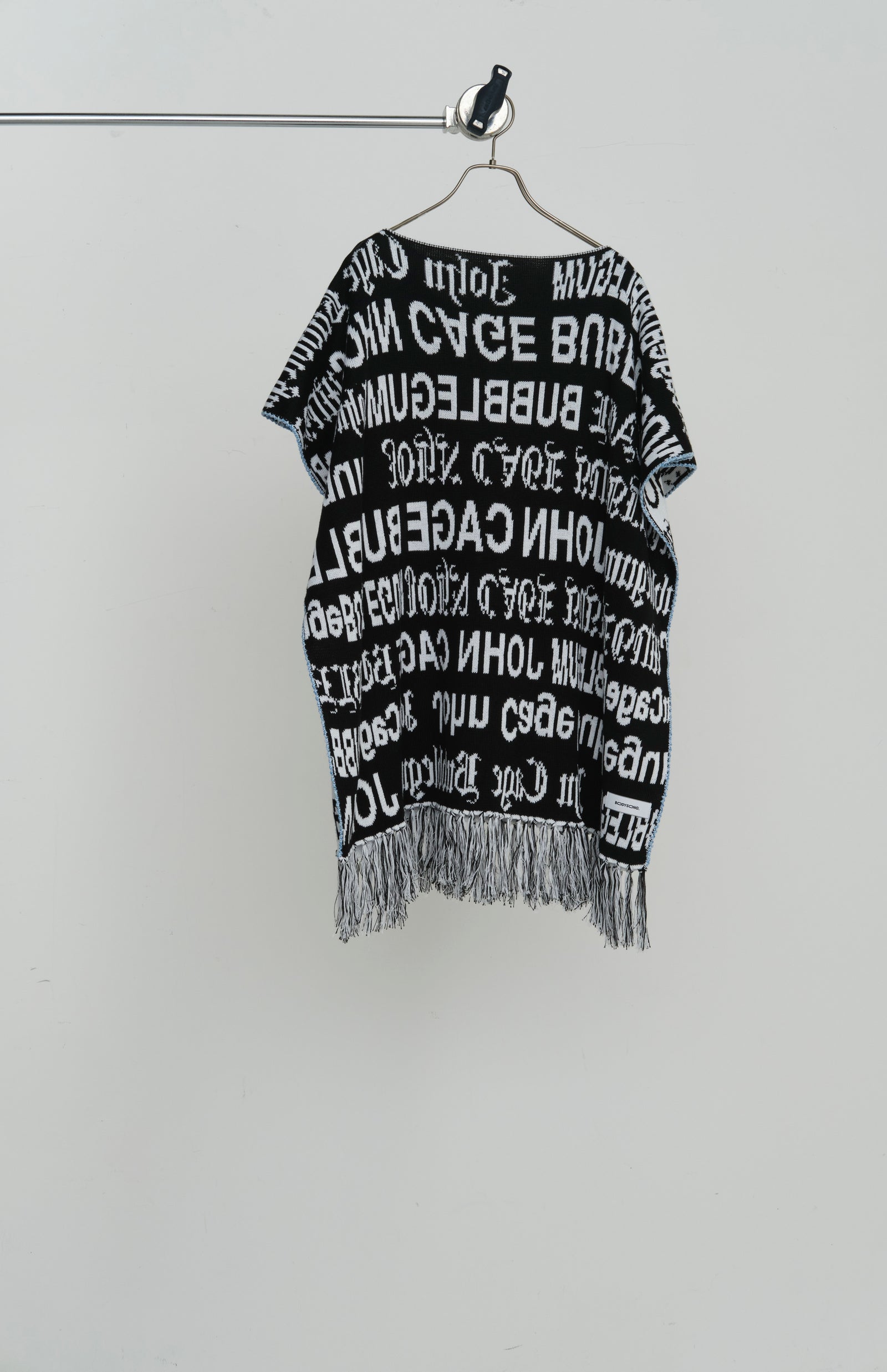 BODYSONG ポンチョ HIPPIEREVERSIBLEPONCHO BLACKMIX – BODYSONG. ONLINE STORE