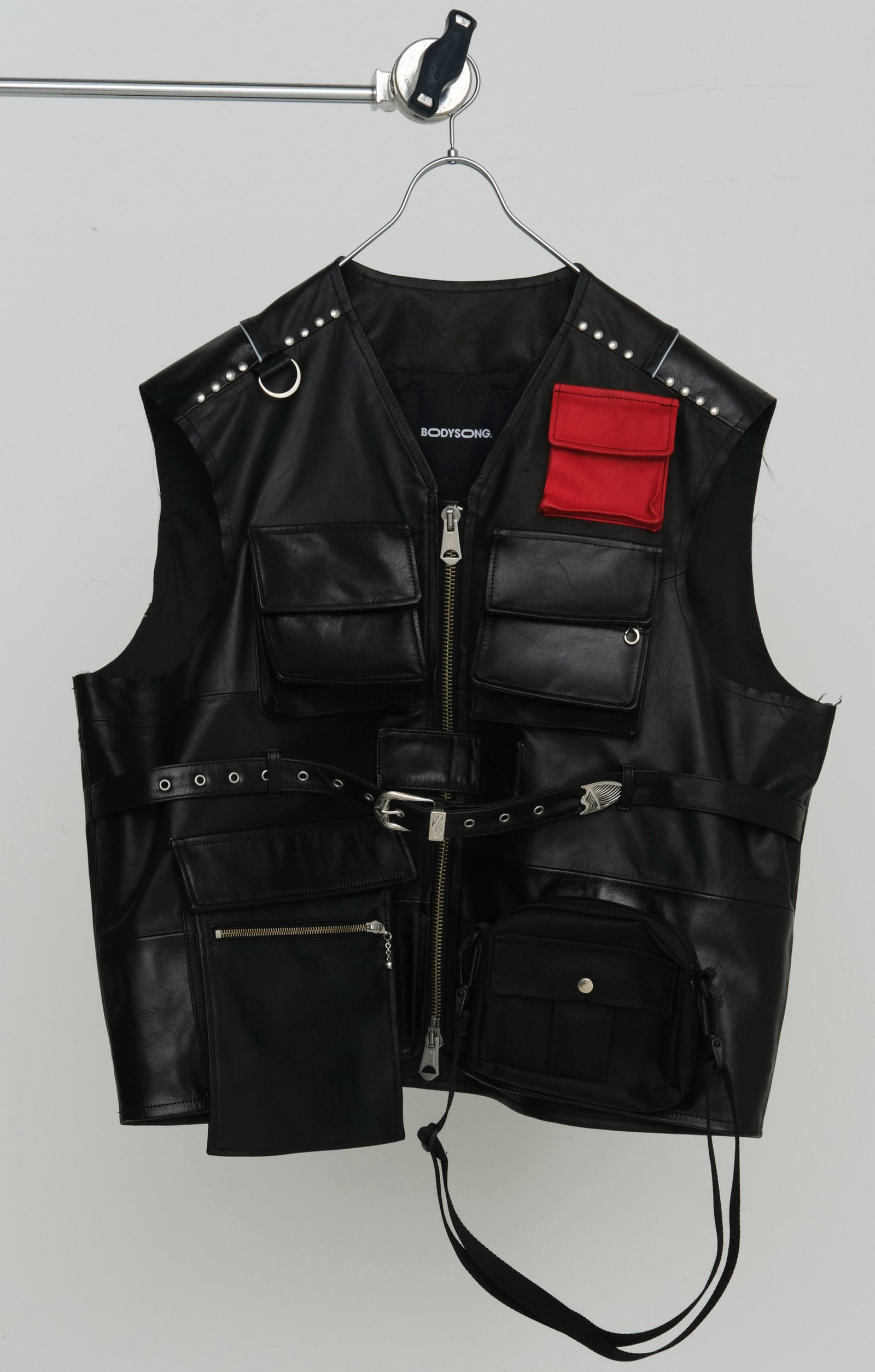 MULTIFUNCTIONALLEATHERV BLACK – BODYSONG. ONLINE STORE