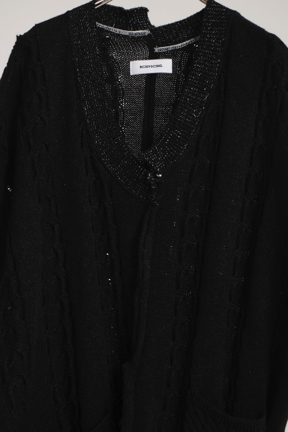 INSIDE OUT KNIT V BLACK – BODYSONG. ONLINE STORE