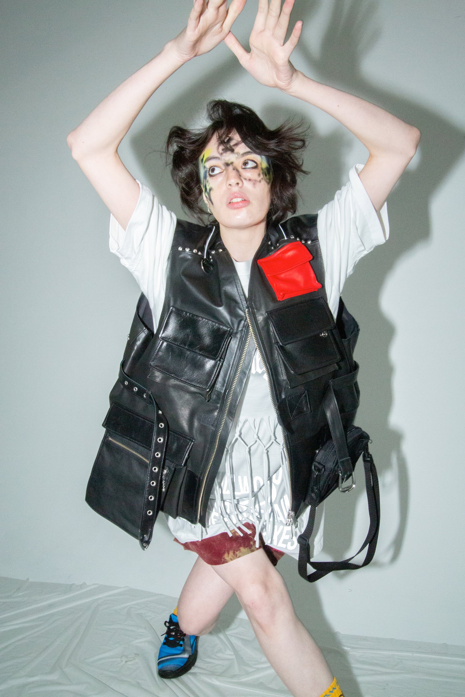 MULTIFUNCTIONALLEATHERV BLACK – BODYSONG. ONLINE STORE